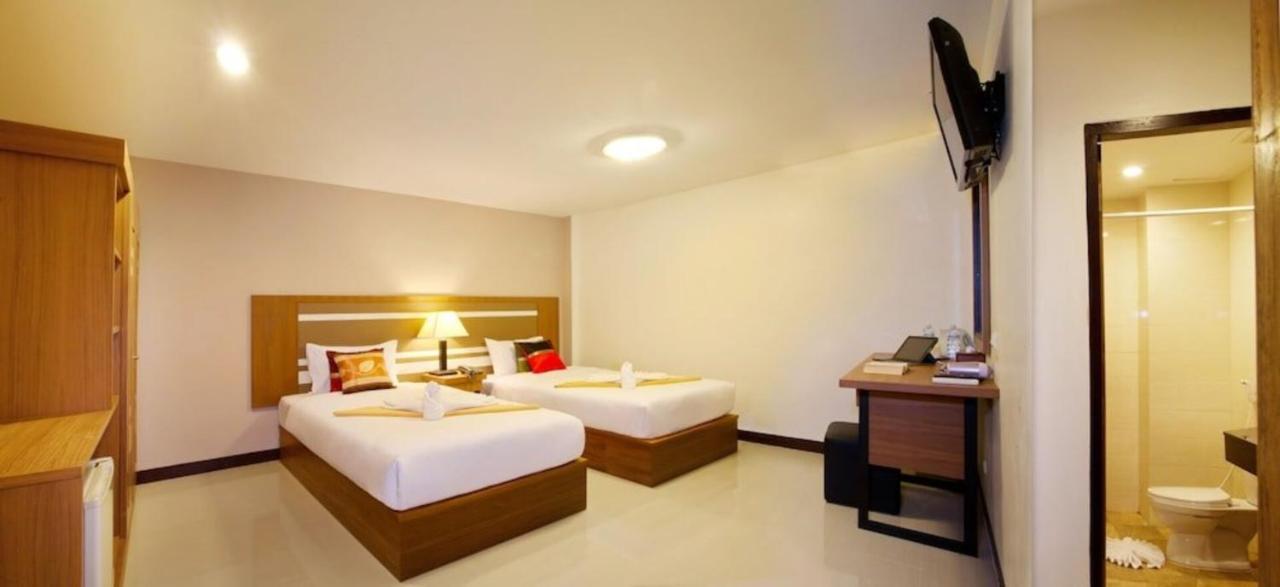 Patong V Hotel 外观 照片
