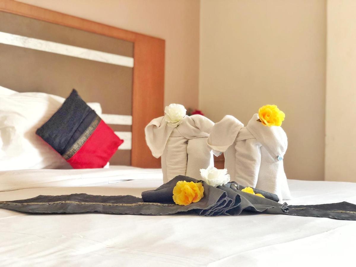 Patong V Hotel 外观 照片