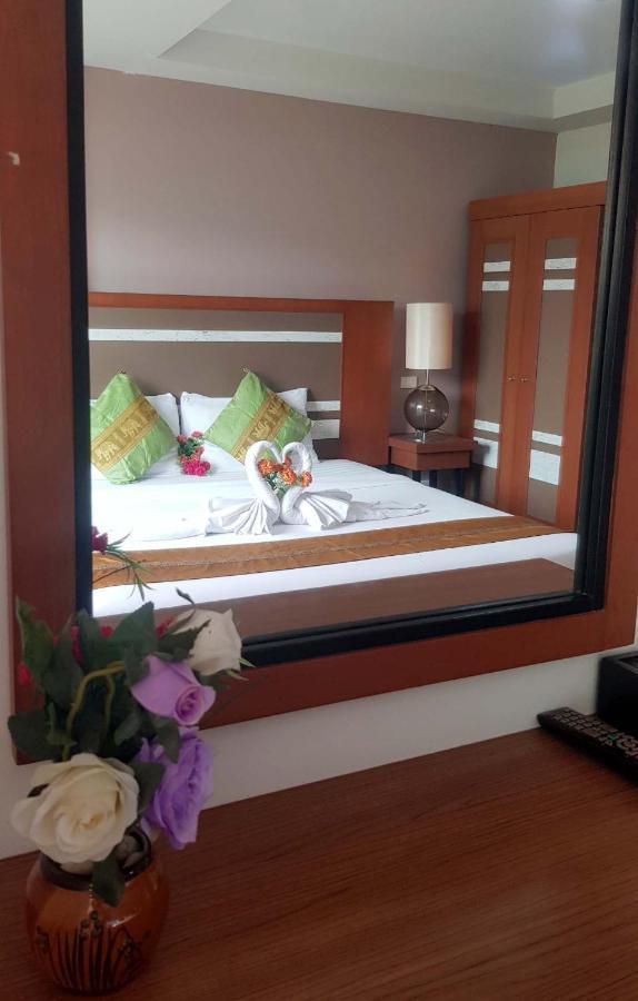Patong V Hotel 外观 照片